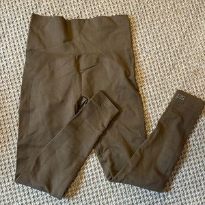 Set Active leggings size S in color “Penny”